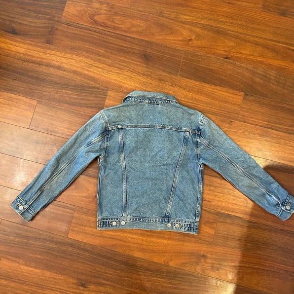 Vintage Levi’s Jean Jacket - Picture 3 of 10